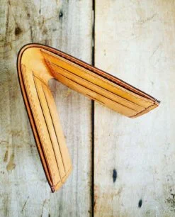 Mystery exclusives 4 cards bifold wallet P177 0